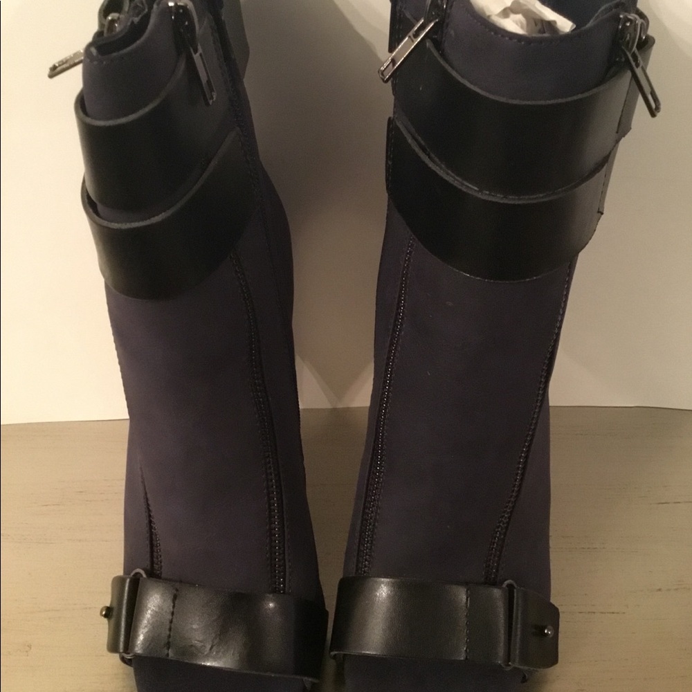 🦋Open Toe Booties🦋 - Picture 3 of 3